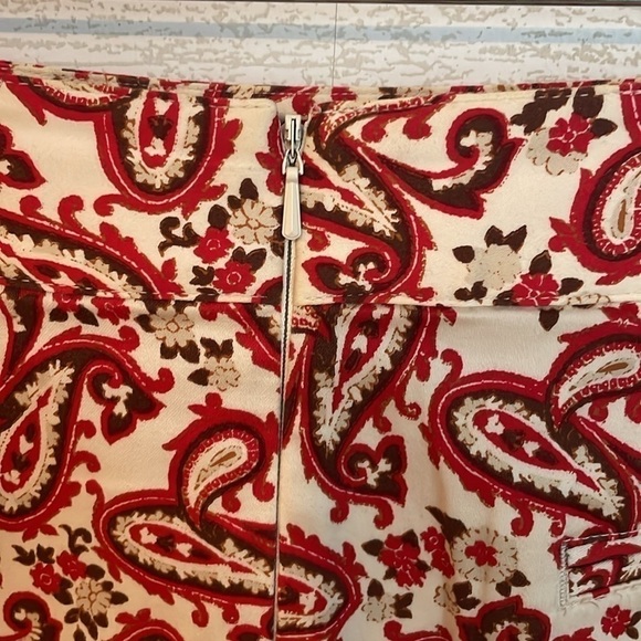 Lady Hagen Women's Cotton Red Paisley Golf Skort with Inner Shorts Size 12 - Picture 11 of 12